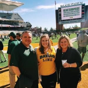 Meet your Posher, Courtney